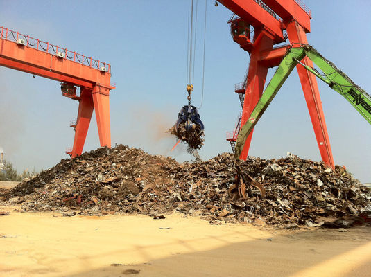 China 35 ton + 35 ton en 16 ton/10 ton Op zwaar werk berekende Greepemmer & de Magnetische Kraan van de Klem Elektrische Brug voor Autokerkhof leverancier